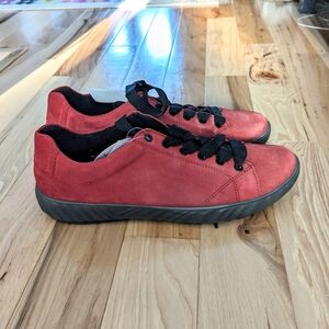 Ara Alexandria Women's Lace-Up Suede Bamboo Sneaker - Chili Red